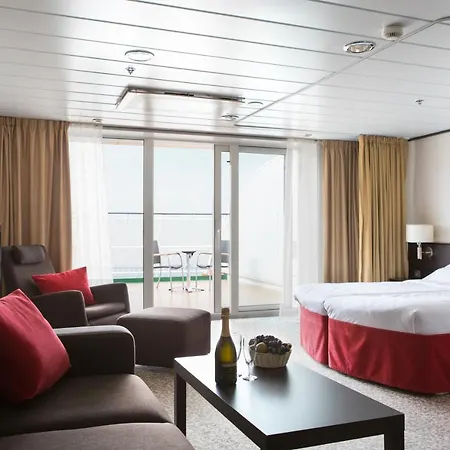 Tallink Ferry -tallinn 2 Nights Return Cruise To Stockholm * 塔林