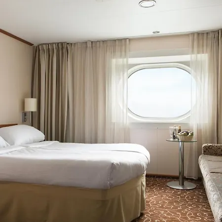 Tallink Ferry -tallinn 2 Nights Return Cruise To Stockholm * 塔林